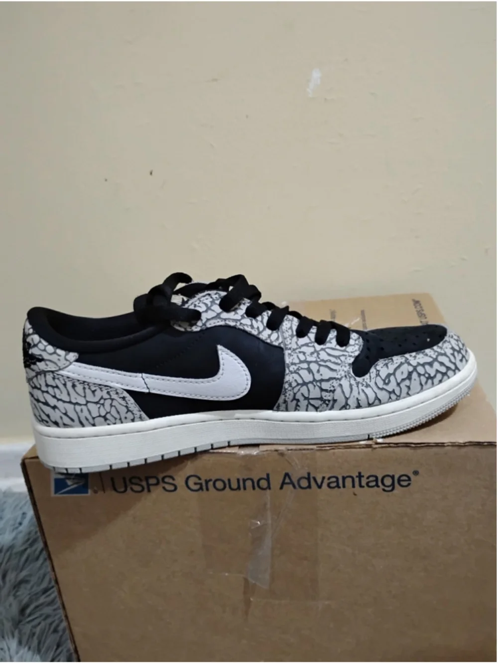 Nike Air Jordan 1 Retro OG Low Black Cement Men Size 9.5 / Women 11 CZ0790-001